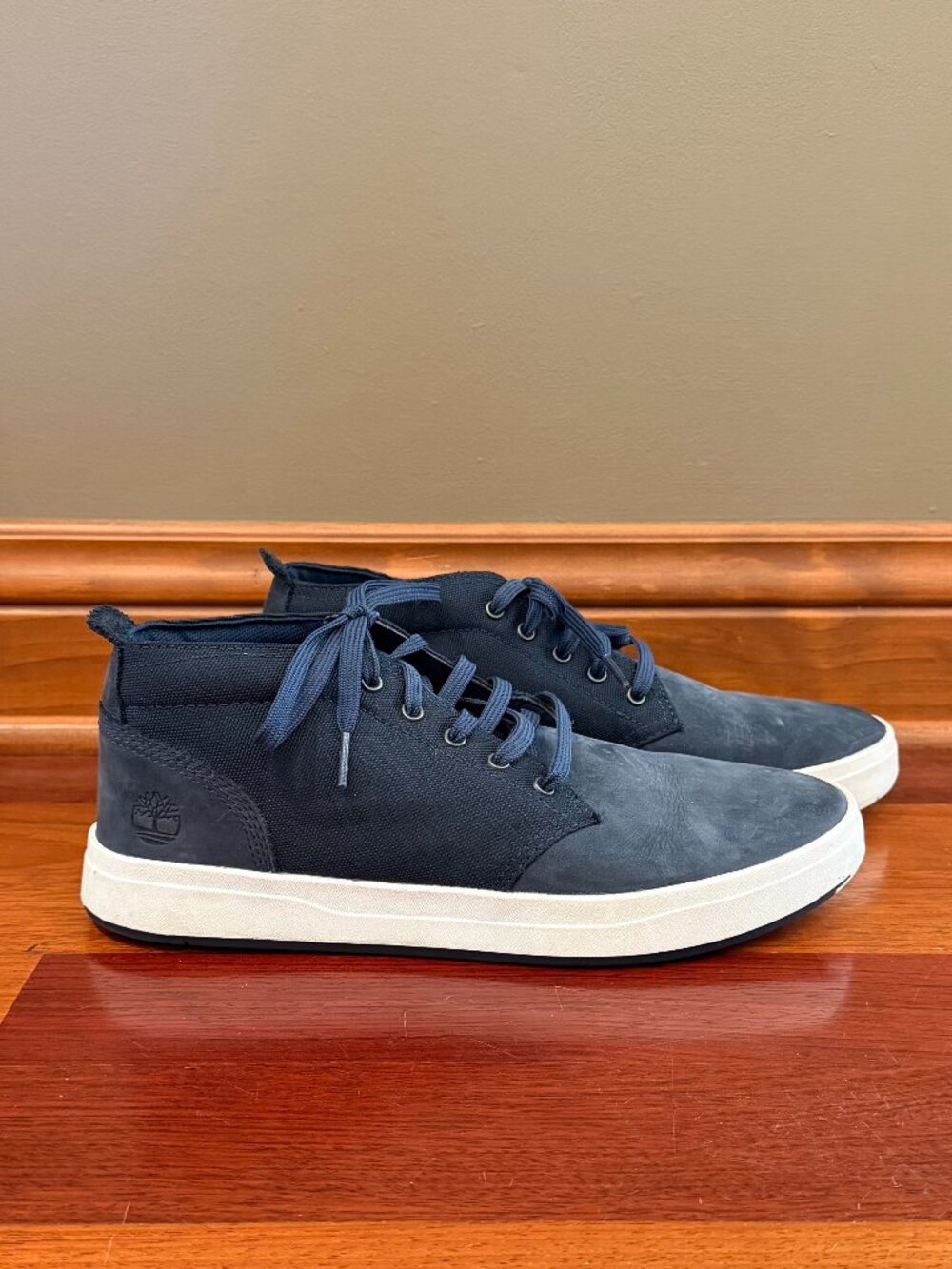 Timberland Men's Navy Canvas Suede Chukka Mid Shoe Lace Up, Size 9.5